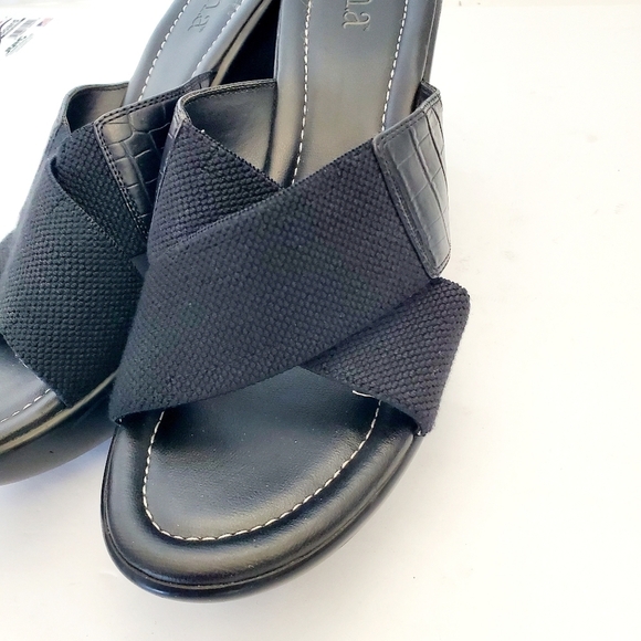 A.N.A Criss Cross Strap Black Open Toe Wedge Mule Sandals Size 9M - Picture 5 of 12